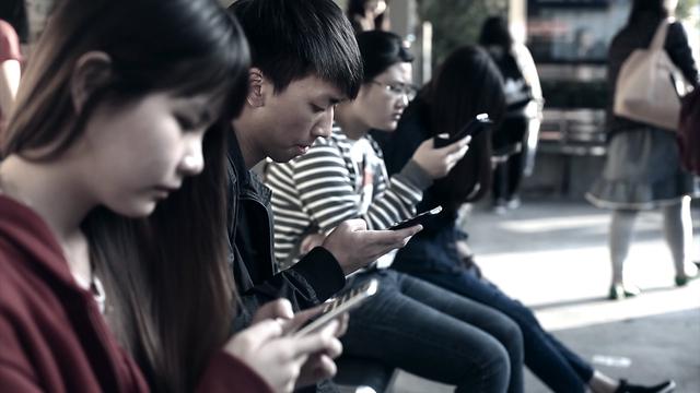 中國網(wǎng)民日均打字350億 愛直播更愛發(fā)紅包