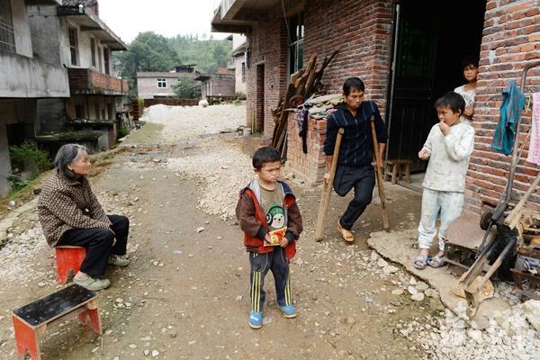 “小馬云”之父：網(wǎng)上都是謠言！讀書才能改變命運