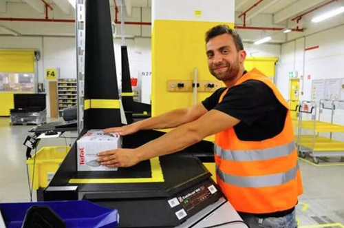 連貨物打包都不放過 機(jī)器人搶飯碗要無差別化了？