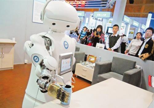 突破兩大技術(shù)難關(guān) 服務(wù)機(jī)器人迎來多樣化發(fā)展機(jī)遇期