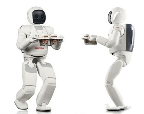 機(jī)器人進(jìn)軍廚房 速食業(yè)或?qū)⑾破鹱詣踊锩? /></div><br/>　　1940年麥當(dāng)勞兄弟引入自動化設(shè)備成為美國速食文化的先鋒，80年后自動化將再度席卷速食產(chǎn)業(yè)，未來煎肉排的工作可能再也不需要人來做，而是交給機(jī)器人。<br/>　　麻省理工科技評論(MITTechnologyReview)報導(dǎo)，機(jī)器人準(zhǔn)備顛覆各行各業(yè)，沒有一個人可以完全置身事外，其中例行化工作將成為機(jī)器人大軍的首批犧牲者。所有行業(yè)都有例行事務(wù)，餐飲業(yè)也不例外，現(xiàn)在有新創(chuàng)公司發(fā)明機(jī)器手臂，可以精準(zhǔn)完成燒烤動作，并將肉排放到漢堡面包上，后面包裝就交給人工。<br/>　　這個會做漢堡的機(jī)器人叫Flippy，由新創(chuàng)公司MisoRobotics開發(fā)，機(jī)器人手臂會選擇煎肉排的工具，透過攝影機(jī)與熱感測器監(jiān)看燒烤狀況。當(dāng)然現(xiàn)在機(jī)器人遠(yuǎn)不如高級料理餐廳需要的藝術(shù)技能，但展現(xiàn)出來的結(jié)果確實令人印象深刻，且連鎖餐飲業(yè)者CaliBurger決定采用這項技術(shù)，未來2年內(nèi)引入全美50家餐廳。<br/>　　此外，矽谷新創(chuàng)公司BeeHex也開發(fā)出可以3D列印披薩的機(jī)器人，還得到NASA的贊助資金，為太空人提供食物找到新的方式。根據(jù)報導(dǎo)，這個設(shè)備會在1分鐘內(nèi)噴出面團(tuán)、番茄醬和奶酪，形成類似披薩餅的東西，然后再加熱5分鐘。雖然BeeHex已放棄開發(fā)這個產(chǎn)品，但這款機(jī)器人未來會出現(xiàn)在主題公園和購物中心。<br/>　　機(jī)器人可以煎漢堡，當(dāng)然也可以調(diào)飲料。舊金山的CafeX即使用機(jī)器人制作咖啡，而拉斯維加斯飯店將使用機(jī)器人酒保來制作雞尾酒。機(jī)器人已經(jīng)打開自動化食物生產(chǎn)的道路，但細(xì)微的動作還辦不到，如2015年一款機(jī)器人手臂嘗試做沙拉，但要撿起柔軟沒有固定形狀的物品，對機(jī)器人而言還是很困難?，F(xiàn)在機(jī)器人也很難模仿人類刀具技能，大概只到切黃瓜的程度。<br/>　　但是，科技進(jìn)步很快，新的機(jī)器人已設(shè)計來取代更多廚房工作，且科技公司已采用非人為方式來生產(chǎn)食物，目前看來結(jié)果也非常正面。或許將來在機(jī)器人幫助下，廚師要出頭天，不必再苦蹲廚房削果皮洗盤子多年才能站上料理臺，讓機(jī)器人代勞后能把腦力花在更高價值的工作上。</p>

    <br />

(責(zé)任編輯：&nbsp;&nbsp;來源：&nbsp;&nbsp;時間：2017-08-17)  
 
    <br />

Keywords（關(guān)鍵詞）：
長距離皮帶托輥傳輸機(jī)<br /><br />

<div align="center"></div>


<div   id="42wwwww"   class="line"></div>

上一篇：<a href=