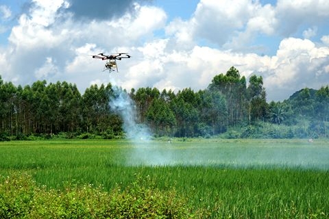 大疆聯(lián)手中化 推動無人機飛防服務標準化