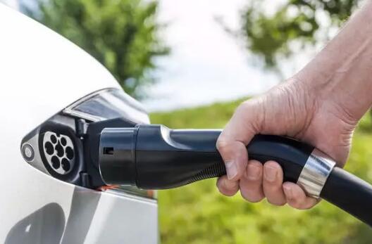 美大學(xué)最新研究成果:電動(dòng)車(chē)成本還不到燃油車(chē)一半