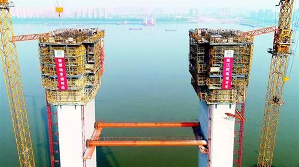 楊泗港長(zhǎng)江大橋