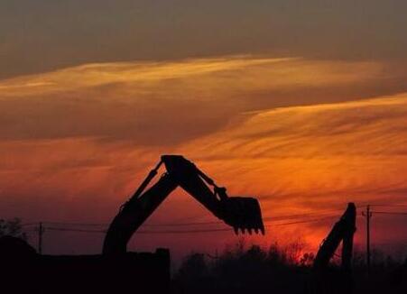 2月挖掘機(jī)銷量預(yù)計(jì)破萬(wàn)臺(tái)，工程機(jī)械市場(chǎng)持續(xù)被看好