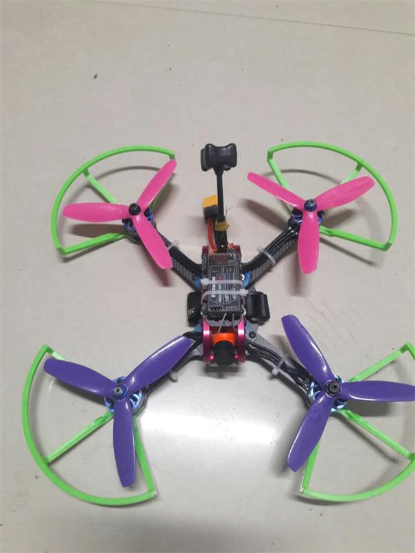 競(jìng)速無(wú)人機(jī)_宇辰網(wǎng)_讓世界讀懂無(wú)人機(jī)_全球?qū)I(yè)無(wú)人機(jī)服務(wù)資訊平臺(tái)