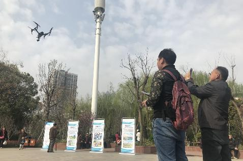 無(wú)人機(jī)巡湖_宇辰網(wǎng)_讓世界讀懂無(wú)人機(jī)_全球?qū)I(yè)無(wú)人機(jī)服務(wù)資訊平臺(tái)