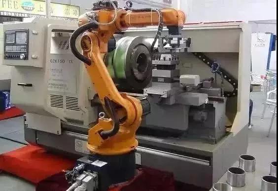 如何將工業(yè)機器人與數(shù)控機床融合應用?