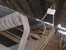 鄂鋼燒結(jié)廠使用不粘料托輥09.2